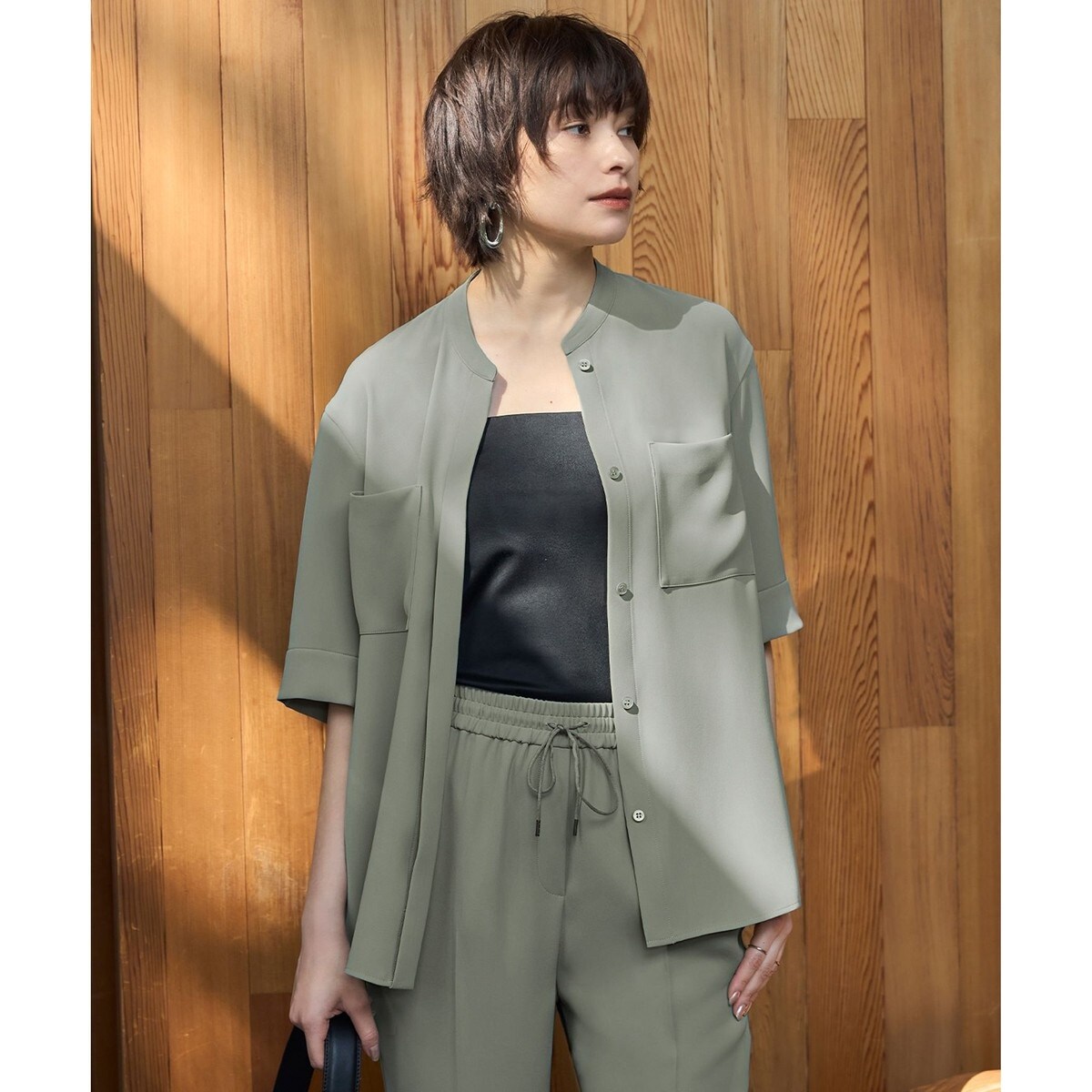【UVカット・防シワ・洗える】ライトダブルクロス バンドカラーブラウス UVカット・防シワ・洗える】ライトダブルクロス バンドカラー