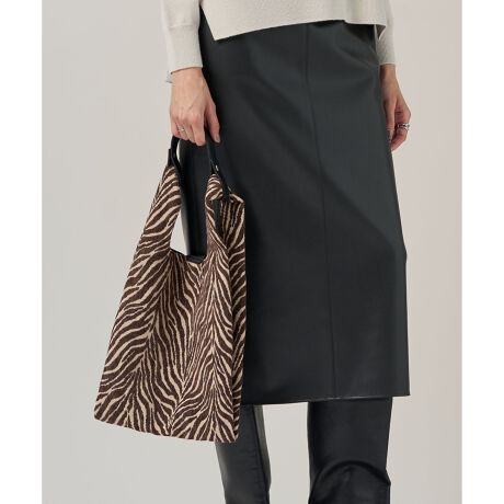 [^ԁFBO3MGW0404]2025AW莝|OKAX^COɍ킹Ċy߂韭obOfUCԐlC2WAYGRobOV[YVAVfނoBnhtČ|AnhOĎ莝\2WAYfUC̃GRobO^g[gBTug[gƂĂ􂷂֗ȃACełBfނɍAꂢڂɂJWAɂ킹邱Ƃ\łB̓̋CR[fBl[gɍ킹AςĊy߂̂ꂵ|CgłBi̎舵@ɂ܂ẮA^OɋLڂĂu舵̒ӁvmFB̐̓Tvĩf[^łBۂ̏iƎdlقȂꍇ܂Bi摜̓TvgpĂ邽߁Aۂɂ͂鏤iƐFTCYȂǂ̎dlɕύXꍇ܂B\߂B