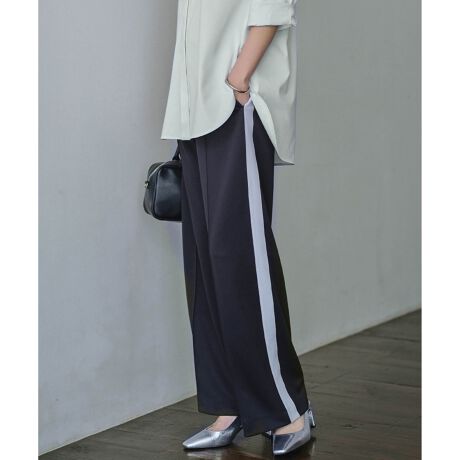 [^ԁFPRCYGA0314]2025AW͂̃CzF|CgȂɔvXAl̃gbNpcfUCXbLƂVGbg̃gbNpcłB͂̃CzFɁAZ^[vXs^bNdlɂāAc̃C׌ʂ҂łfUCĂ܂BWPbgX^CȂǁAꂢ߃R[fɔoACeƂĂ߂̈ꖇłBfރRpNgŌy|Cg̃W[W[fނgpĂ܂Bi̎舵@ɂ܂ẮA^OɋLڂĂu舵̒Ӂvu\vmFB̐̓Tvĩf[^łBۂ̏iƎdlقȂꍇ܂Bi摜̓TvgpĂ邽߁Aۂɂ͂鏤iƐFTCYȂǂ̎dlɕύXꍇ܂B\߂B