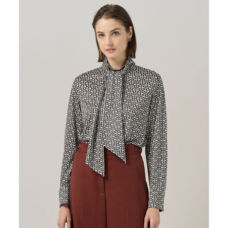 [^ԁFBLCYGW0423]2025Autumn/Winter y30th ANNIVERSARY COLLECTIONz1995AW痧オICB2025AW30N}܂B30Ñe[}́sthe AlbumtAo߂悤ICB̗jUԂ邱Ƃ̂łʂȃACe͂܂BfUCIWĩA[JCuvgA30NLÕuEXłBO\ȃ{E^CtŁAʂȃACe炵p܂BV[Ỹ{gƂ̃ZbgAbvpA30NLOACẽs[NhyWPbg⃏ChpcƂ킹Ă܂BWPbgHD₷TCYɂĂ邽߁A莝̃WPbgƂ̃R[fBl[gył܂Bfރuh30ÑI}[WƂāAߋɏiꂽmOvggpBvg̉n͂ƂG肪̃uCgX[XŁA炵iȌ򊴂Ɨ̃W[WfނgpĂ܂Bi̎舵@ɂ܂ẮA^OɋLڂĂu舵̒Ӂvu\vmFB̐̓Tvĩf[^łBۂ̏iƎdlقȂꍇ܂Bi摜̓TvgpĂ邽߁Aۂɂ͂鏤iƐFTCYȂǂ̎dlɕύXꍇ܂B\߂B