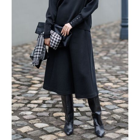 [^ԁFSKCYGW0518]2025AWSnǂ炵Al̃jbgtAXJ[gfUC悢tA炵ۂ́A~h̃jbgXJ[gBÂ[hȈۂɂȂ悤AqbvC͂ƁAcC̒ɏ_炩tA悤ȃVGbgɂ܂BV[ēɔzƂŃfUCA茩Ă܂BEGXg̓SꂽdlŁAE₷XgXt[ȒSn|CgBV[ỸvI[o[Ƃ̃jbgAbvX^CO߂łBfރI[XgAE[̒łgbvx̃EgGNXgt@CE[IʂA\tgłȂ߂炩ȕo鍂E[fނgpĂ܂By₩ŐꂽnCNIeB[̑fފ𑶕ɓZɂ̃E[fނŁAVL[Ŋ炩ȋɏ̃^b`ƃRpNgȖږʂȂ܂łB̓|GXeō\ꂽڌҒn̂߁AX|fBbVŃX[W[ȎA܂ɌyVGbgfjbgnɂȂĂ܂Bi̎舵@ɂ܂ẮA^OɋLڂĂu舵̒Ӂvu\vmFB̐̓Tvĩf[^łBۂ̏iƎdlقȂꍇ܂Bi摜̓TvgpĂ邽߁Aۂɂ͂鏤iƐFTCYȂǂ̎dlɕύXꍇ܂B\߂B