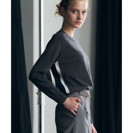 [^ԁFKRCYGW0603]2025Autumn/Wintery30th ANNIVERSARY COLLECTIONz1995AW痧オICB2025AW30N}܂B30Ñe[}́sthe AlbumtAo߂悤ICB̗jUԂ邱Ƃ̂łʂȃACe͂܂BfUC㎿ȃJV~uhfނgpAɗDySñjbgvI[o[łBfނVvȌ`ȂAeɔzjIWbNAzzFfUCANZgɂȂĂ܂Bɂ30NLOhJ{Aʊ̂ꖇɎdグ܂BfލĩJV~AƋɍ׃mE[gݍ킹AӂƂ_炩ȕ̑fނgpĂ܂BɗDAKȒSn㎿ȑfނłBi̎舵@ɂ܂ẮA^OɋLڂĂu舵̒Ӂvu\vmFB̐̓Tvĩf[^łBۂ̏iƎdlقȂꍇ܂Bi摜̓TvgpĂ邽߁Aۂɂ͂鏤iƐFTCYȂǂ̎dlɕύXꍇ܂B\߂B