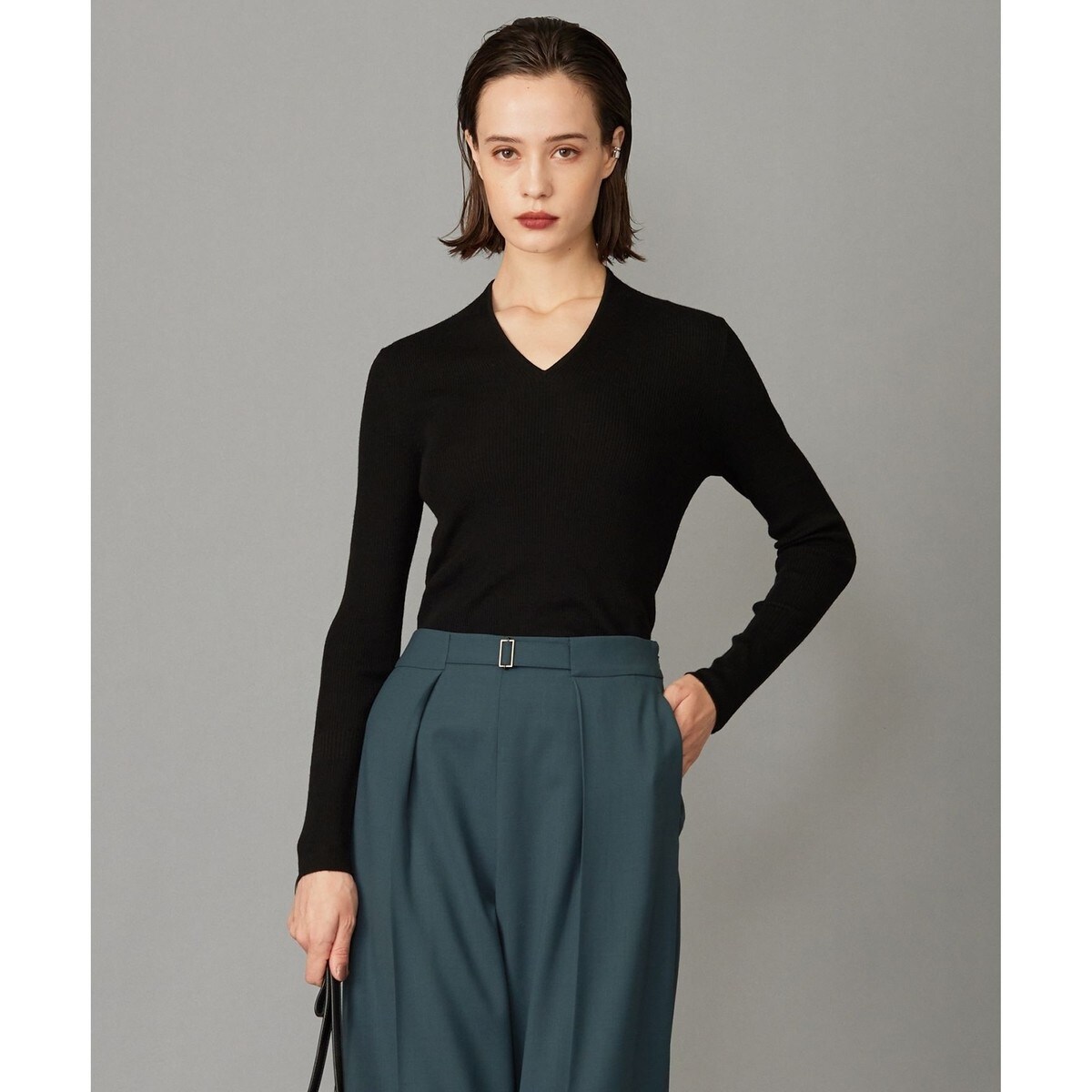 洗える】エクストラファインメリノ Vネックプルオーバー | ICB