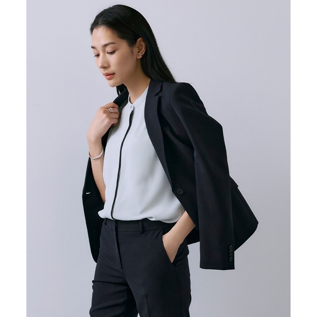 極美品✨アイシービー　洗える　ストライプ　ダブルジャケット 4 M相当 洗える】 LooseWeave ストライプ柄ダブルブレストジャケット
