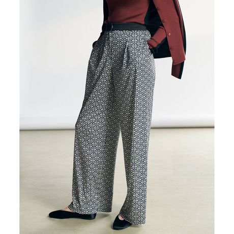 [^ԁFPRCMGW0423]2025Autumn/Winter y30th ANNIVERSARY COLLECTIONz1995AW痧オICB2025AW30N}܂B30Ñe[}́sthe AlbumtAo߂悤ICB̗jUԂ邱Ƃ̂łʂȃACe͂܂BfUCIWĩvgꂢڃChpcɗƂ񂾁AVf{głBEGXg̍Ŝ̃fUC߁A炵oĂ܂BEGXg̓SŁANȗSn|CgBfUCƒ悢̉؂₩ŁAVvȃgbvX킹ĂLb`[łȒȂɁBV[Ỹ{E^CuEXƂ̃ZbgAbvp߂łBfރuh30ÑI}[WƂāAߋɏiꂽmOvggpBvg̉n͂ƂG肪̃uCgX[XŁA炵iȌ򊴂Ɨ̃W[WfނgpĂ܂Bi̎舵@ɂ܂ẮA^OɋLڂĂu舵̒Ӂvu\vmFB̐̓Tvĩf[^łBۂ̏iƎdlقȂꍇ܂Bi摜̓TvgpĂ邽߁Aۂɂ͂鏤iƐFTCYȂǂ̎dlɕύXꍇ܂B\߂B