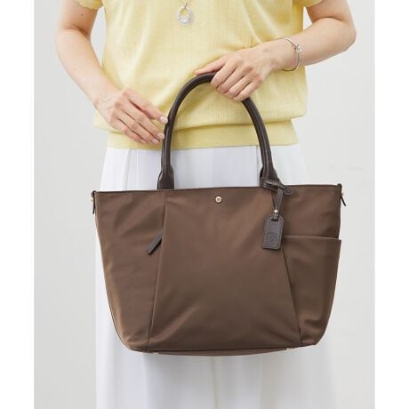 [^ԁFBO2JCW0330]Ɏ[͂Ǝg₷AbvĐVoIIItgČy₩Ȏgp͂̃g[gobNfUCy₩ȃiCƁAɍ̂{vgpAeʂՂg[gobOBlC̃V[Yg₷ȂĐVoꂵ܂Bvnh_炩Ȃ₩ɂ莝₷Atgɂ|PbgǉƂŎ[͂AbvB܂AꂪlpȂA4TCŶ̂₷Abvf[g܂BfUC͑OƌATChɃ|PbgĂAo̍ۂɏo₷݌vByʂłȂAm[gp\RAAz|[`A܂ݎPȂǁAʋ΂ɕKvȂ̂͑Ǝ܂Ă܂Q̎[͂́B}}obOWobOƂĂ̂p߂łBƃ`[{U[Ȃł͂̏dƏiȈۂ^AJWAɂȂ肷ꂢ߂ɂg܂Bfޔ̃LC߂ȃiCfނłBʂAƐ@̂ŉJ̓łgAĂꂵ₷ŷBv͉̂邵Ƃ݂̂̂gpBvŒg܂B |Pbg\:OɃt@Xi[|PbgX1AOɂ|PbgX1ATCh|PbgX1AɃI[v|PbgX1:A4|PbgX1Eybg{gz_[X1Et@Xi[|PbgX1Ey|PbgX1AI[v|PbgX2 V[YACeEV_[obO(BO2JCS0310)E|VFbgobO(BO2JCS0350)E~fBAg[gobN(BO2JGM0360)ʂ͉îł͂܂BBi摜̓TvgpĂ邽߁AFTCY̎dlɕύXꍇ܂̂ŁA\߂B