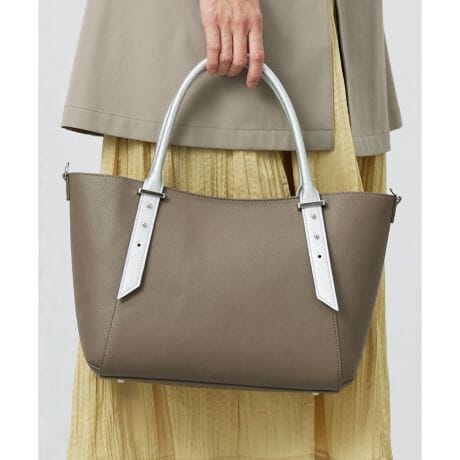 [^ԁFBO2JGS0320]fC[I^C܂Ŋ􂷂I}`wayobOfUCV[Ȃꂽ͋C̃oCJ[̃g[gobOBnhɃhbg^A^ŒߒA@\fUC˔obOłBA4TCYAzE܂肽ݎPEybg{g[Ē܂B̃Xgbv𗯂߂΃VGbg̕ωy߁AV[ɍ킹ăAWĒ܂BOV_[tŁAg[gobO{̂ɂt̃|[`ɂtāA|VFbgƂĂgp܂Bg[gobO̓ɂ̓X}[gtH⏬[łI[v|PbgPĂ܂BfC[I^C܂ňp}`waỹobOłBfޕ\͔̃V{̃tFCNU[gpĂ܂Bɂ̓no悤ɃX[X̍v\荇킹܂BłA_炩Ȃ傤ǗǂnłBtFCNU[͐ɂAĂ@̂ŁAꂪȒPȂ͓̂IłBi摜̓TvgpĂ邽߁AFTCY̎dlɕύXꍇ܂̂ŁA\߂B