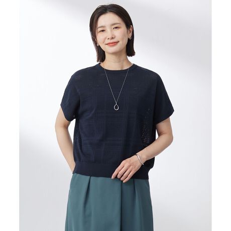 [^ԁFKRGJGA0620]Ă̑ɂ肰Ȃ؂₩vXIi`ȃbVłẴjbgfUCbV҂݂{AڂȃjbgBy₩ȓl̔oAĂ̑ɕ\YĂ܂BCɂȂ̘rJo[鑳ŁAŜ钅Sn͂łBق̂Ƒ݊`FbŃAghAX^COɉ؂₩vX܂Bʂ̗ǂ悭Ƃ̂VGbgŁAƉKȒSnB1ŃR[fBl[g܂ApcɂXJ[gɂ킹₷\gbvX́AẴ[h[uɉ1łBJ[́A_炩e݂₷Cgx[W(#303)A炵ĂsN(#312)ApbƖڂ䂭u₩̃ANAO[(#361)AIItpőlȃlCr[(#375)4FœWJ܂Bfރi`ȕ̃RbgɁA悢nƌỹ|GXe|킹fނgpBƂSn悢GƁA^ꂵɂ肵VGbg܂BщHNɂApƔ˔fނłBi摜̓TvgpĂ邽߁AFTCY̎dlɕύXꍇ܂̂ŁA\߂B