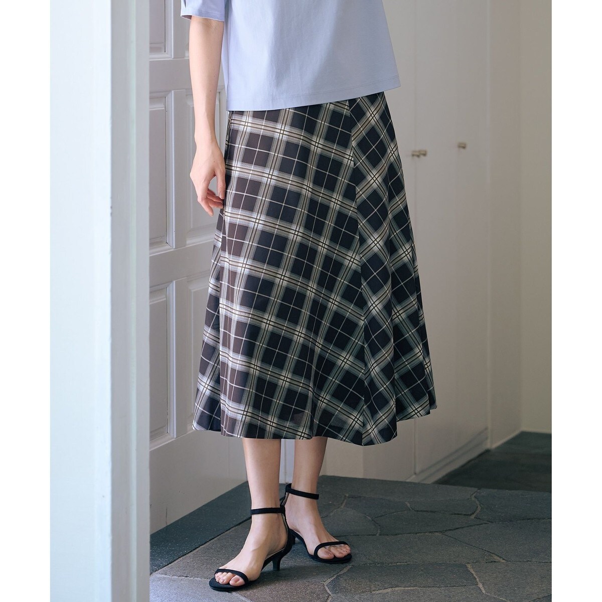 J.PRESS LADIES アラベスクボーダー ブラウス　＋23区スカート1点 J.PRESS LADIES アラベスクボーダー ブラウス ＋23区スカート1点
