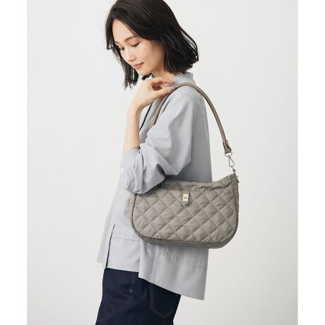 [^ԁFBO2JGA0910]|ł2waydlŃX^C݁IJłSȃV_[obOfUCfC[ɂItV[ɂgV_[obNBtgɋzăLC߂Ȉۂ^ȂA{fBOLgfނŃJWAȈۂvXBۂ݂̂VGbgƏ_炩fނŁAĝɂȂݎ₷ȂĂ܂B|oV_[t2waydlŁAOEwʂɃX}z|PbgAɂ̓t@Xi[|PbgĂA@\IɂgpA^t^gƂɂyʉĂ܂BJ(#030)ɂ̓uẼV_[xgt܂BX[g(#004)ƃubN(#005)ɂ̓ubÑV_[xgt܂BfތyʁA\tg^Cv̍x^t^ŁA򂪂AGKgȎdオłB_炩nALgXeb`|Ă܂B܂A\ɂ͝H{AJ̓SȃobOɂȂĂ܂BH͉îł͂܂BBi摜̓TvgpĂ邽߁AFTCY̎dlɕύXꍇ܂̂ŁA\߂B