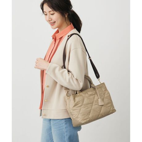 [^ԁFBO2JGA0900]iȃLeBOX^CÕANZgɁI|ł2waydľy₩ȃg[gobOfUCS^炢JWAȂۂŁAiȃX^CÕANZgɂȂAfC[ɂgg[gobOB܂t@Xi[JŁA|oV_[t2waydlAybg{gEzGRobO[\łBwʂɂ̓X}z|PbgAɂ̓t@Xi[|PbgĂA@\IɎgpł܂B^t^gƂɂyʉĂAƂĂyAt̃V_[xgt2wayŎgp\łBJ(#030)ƃx[W(#033)ɂ̓uẼV_[xgt܂BX[g(#004)ƃubN(#005)ɂ̓ubÑV_[xgt܂BfތyʁA\tg^Cv50Dx^t^ŁA򂪂AGKgȎdオłB_炩nALgXeb`|Ă܂B܂A\ɂ͝H{AJ̓SȃobOɂȂĂ܂BH͉îł͂܂BBi摜̓TvgpĂ邽߁AFTCY̎dlɕύXꍇ܂̂ŁA\߂B