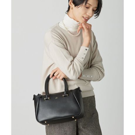 [^ԁFBO2JGW0020]|ƂĂg2waydlIꂵ₷y₩ȃ{XgobNfUCtH[}ȏʂg܂ŕL􂷂Aiȃ{XgobOBƔCŎdĂꂽfUĆAVvȂNVJȕ\킹AX^CɋCi^Ă܂Bt̃V_[Xgbvt΁A|ƂĂg2waydlBʋ΂₨oȂǃV[ɍ킹Ď݂ɃAW\łBeʂƂA_ut@Xi[ŃC傫ĴŁAו̏oꂪ₷̂́BɌyāAԂ̎^тɂKłB@\ƐꂽfUC˔AfC[ɗobNłBfޔ̃V{̃X[XtFCNU[gpĂ܂BtFCNU[͐ɂAĂ@̂ŁAꂪȒPȂ̂͂łBi摜̓TvgpĂ邽߁AFTCY̎dlɕύXꍇ܂̂ŁA\߂B