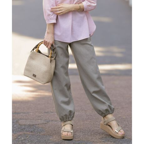 [^ԁFPRGTGM0480]ꂢڃJWAɃtɒȂAl̃xCJ[pcfUCChXg[g̃xCJ[pcBJWA̋fUCłA悭痣ėfފƂƂ̂郏ChVGbgAl̏炵ꂢ߂ȃJWA{gXɎdオĂ܂B͕Rōi邱ƂłAR͐̓Ɏ[A^ɐL΂Ԃł͕\猩ȂdlɂȂĂ܂BgbvXV[Yɍ킹ăVGbgωy߂pcłBfފɔzZ̃JWAȃoCIfނ̃RɁAȖ̍ałđgD𐶂ݏocCfނgpBZ̗Ere[WɉēVRfނ̃nAvX܂Bi摜̓TvgpĂ邽߁AFTCY̎dlɕύXꍇ܂̂ŁA\߂B