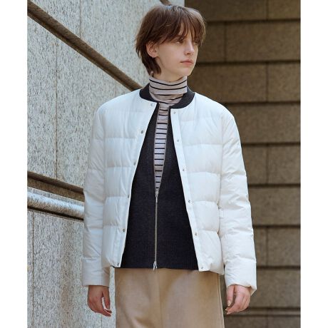 [^ԁFCMGTGW0110]~̎n܂肩炳ƉHDAgČym[J[_EWPbgfUCRpNgȃTCYŁAƒm[J[_EWPbgBVvȃfUCɁAOẴOOfނƃS[htAlۂ肰Ȃ|CgɁBّfގgłg[ɂ܂Ƃ߂Ă̂ŁAJWAɂȂ肷ALX^COɊ􂵂Ă܂B1ł̒p͂Ahɂ̓I[o[TCỸR[gCi[ƂĂAėp̍1łBJ[́A邭؂₩Ȉۂ̃AC{[(#002)A͋C̃JO[(#004)Aׁ[VbNŃIItp̃ubN(#005)A_炩ȐF炵J(#030)4FWJłBfރ}CNt@Co[gpAxŏiȂȂ₩^t^fނgpBɃi`Xgb`AhƕۉĂfނɂȂ܂Bi摜̓TvgpĂ邽߁AFTCY̎dlɕύXꍇ܂̂ŁA\߂B