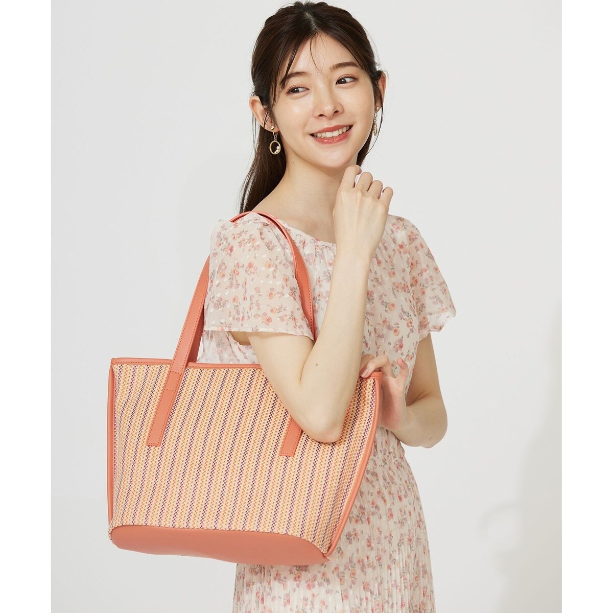 リリーブラウン　マリークワント　カゴビッグ WEB限定カラー】【LILY BROWN×MARY QUANT】ロゴ刺繍カゴバッグ