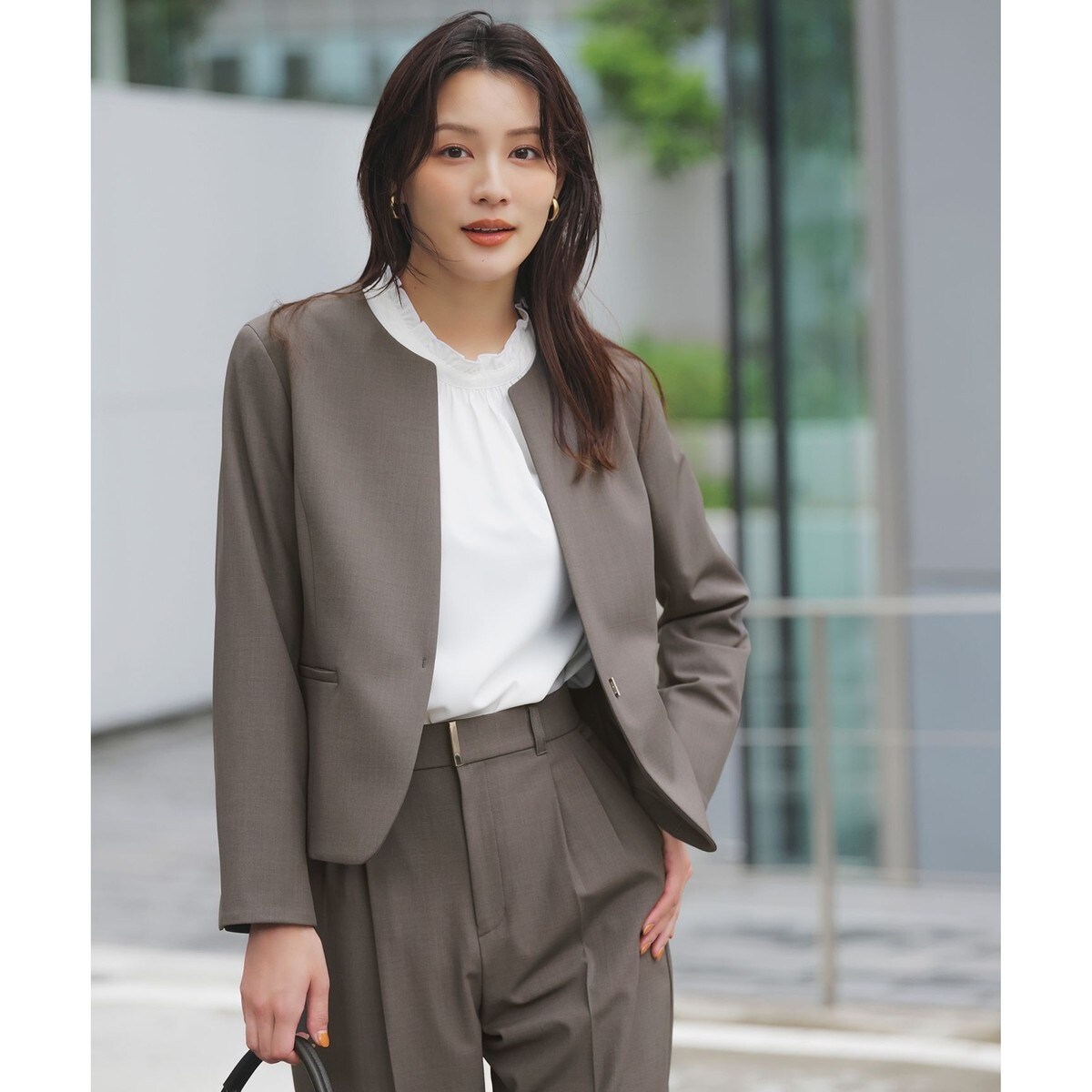 ✨美品✨エニィスィス　24年モデル　ノーカラージャケット　アイボリー　洗える　Ｍ セール】 【UVカット / 接触冷感 / 吸水速乾】スマート