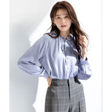 【前後着用可能】ギャザーネック ブラウス