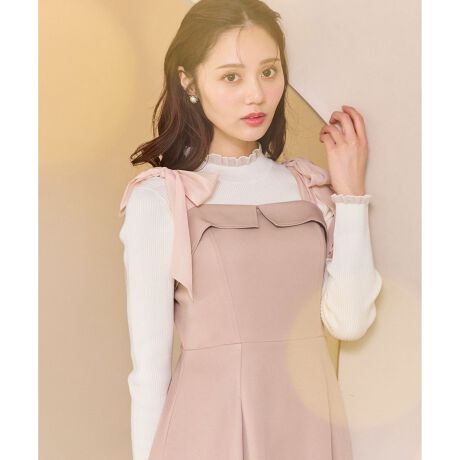 [^ԁFKRPFCW0206]VA[ȃt炵IujbgfUC݌Ƒɂt炵ۂ̃ujbgBt̓VA[ȓɐ؂ւĕ\Ă܂B{fB̓VvŎg₷u҂݂̃jbgB1łCi[ƂĂg₷AR[fBl[g̕L܂Bfނ̂銊炩ȎȂ̂ŁAOV[YĒgbvXłByFabriczSn̗ǂ̂ҒnB݂Ƒ̓ŃANZgĂ܂ByStylingzVvȃgbvXƂĔėpĒ܂BFerouxŐlC̃WXJƂ̑QłIi摜̓TvgpĂ邽߁AFTCY̎dlɕύXꍇ܂̂ŁA\߂B