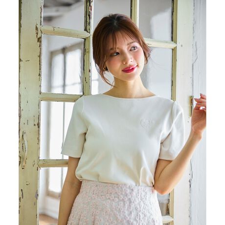 [^ԁFKKPFGM0502]|CghJ lJbg\[gbvXfUCVvȂ|CghJڂAlJbg\[gbvXB_炩Lk̂tCXfނgpAKȒSn܂BɂhJ́AVvȃfUC̒ɂ肰ȂANZgvXBĒ߂ɎdĂ5AJWAiȈۂo܂B݌̂Ƃ{[glbNɎdグĂ炳ꂽfUCɎdグ܂ByFabriczLkɗDꂽtCXfނłB݂AG肪炩̂̕ig₷fފByStylingznTVcւɃVvɒȂ̂߂łBhJ̃|CgđlۂR[fBl[g܂Bi摜̓TvgpĂ邽߁AFTCY̎dlɕύXꍇ܂̂ŁA\߂B