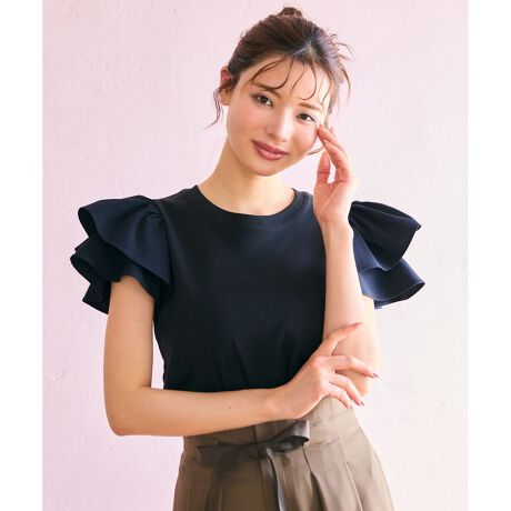 [^ԁFKKPFGM0500]t̂fTVcfUCّfނ̑gݍ킹͓IȃfBCNTVcBɂ͒悭tBbgtCXfނgpAKȒSnłBɂ͏̂zfނ̗pÅ̂VGbgL[v܂BTVcx[XɂȂAXJ[gƍ킹΃GKgȈۂɎdオ܂BL~hXTybgƃC[hΑ̃fUCۗAۓIȃX^COBIIt킸􂷂ꖇłByFabriczLkɗDꂽtCXfނłB݂AG肪炩̂̕ig₷fފB͒̂zfށByStylingzfBȃtAXJ[gƂ͔̑QIuEX̂悤Yڂȕ͋CtF~jX^ClBi摜̓TvgpĂ邽߁AFTCY̎dlɕύXꍇ܂̂ŁA\߂B