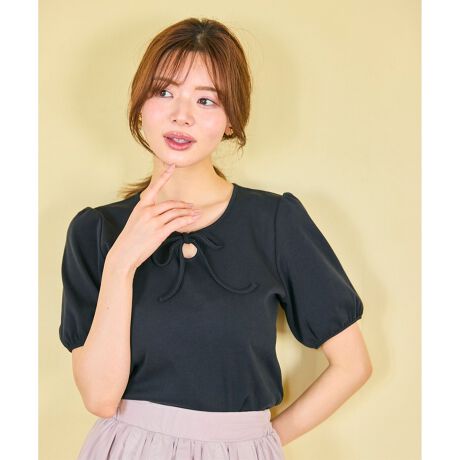 [^ԁFKKPFGM0501]̃{|Cg̑loGRAfUCTVcfUCTVĉ悤ȋCyȒSnȂAlvflߍ񂾃oGRAfUCgbvXB\tgȔG̃tCXfނgpLkKȒSn܂Bɂ͎Ōԃ^Cṽ{炢A@ׂŃtF~joANZgɁBɃMU[񂹂ptX[u悢{[oiȊÂvXBfjXJ[gƍ킹āAJWAɂtF~jɂȂꖇłByFabriczLkɗDꂽtCXfނłB݂G肪炩̂̕ig₷fފByStylingz{̈ۂ𐶂AfBȃXJ[gX^C߂łBi摜̓TvgpĂ邽߁AFTCY̎dlɕύXꍇ܂̂ŁA\߂B