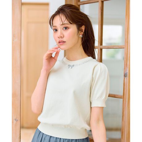 [^ԁFKRPFGM0603]݌ɂ߂rW[fUCjbgvI[o[fUC݌ɃlbNX̂悤ȃrW[A܂ŃANZT[Z悤ȎjbggbvXBlbNX̃gbvɂ̓{`[tYAghƉ炵vX܂BӂƂMU[炵VGbgāArW[̂߂܂؂₩ɍʂ܂Bjbgfނ͂ăVvłȂ߂炩ȎZNgArW[̋PۗiȎdオɁBRpNgȏ䊴ŁAXJ[gƍ킹ƃoX悭AtF~jȈۂɂ܂Ƃ܂܂ByFabricz炩ȕ\ʊjbgfށBƂG肪Sn悢1ByStylingzXJ[gX^CɎRpNgȃgbvXBeBA[hfUC̃XJ[gAtAXJ[gƂ̍킹Ńh}`bNȃtF~jR[f܂Ii摜̓TvgpĂ邽߁AFTCY̎dlɕύXꍇ܂̂ŁA\߂B