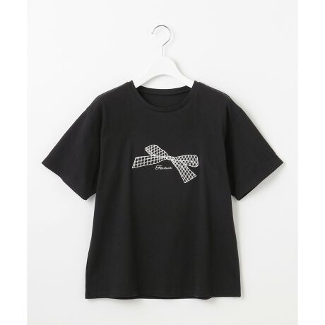 [^ԁFKKPFGM0601]{hJ|Cg̃JWATVcfUCRbgfނ̂炩ȔG肪Sn悢TVćAtȃI[o[VGbgŔՂ̈ꖇBJWAȕ͋C̒ɁA{fBɂ[XC[W{hJ̃gvCfUC肰ȂtF~jȃANZgɁBꂢ߂tF~jX^Ĉ͂ACeƂĂ􂵁A̃R[fBl[gVNɃAbvf[gĂ܂BJWÂfފ炱AȂ̕ƍLAFeroux炵lTVcłByFabriczRbgfނ̃JWÂX^COɏd󂵂܂ByStylingzJWATVcXJ[gX^CŃtF~jɃR[fBl[ĝFeroux炵Bi摜̓TvgpĂ邽߁AFTCY̎dlɕύXꍇ܂̂ŁA\߂B