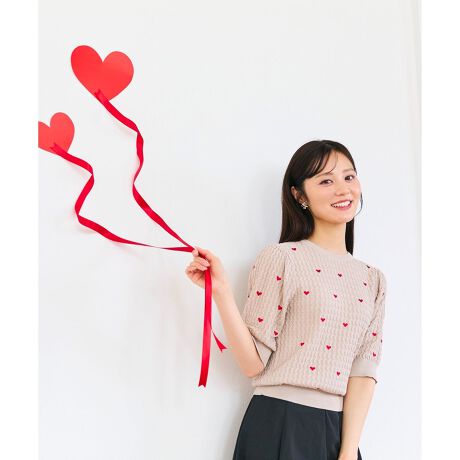 [^ԁFKRPFGM0800]肰ȂÂASl̃n[gjbgfUC_ɂꂽȃn[ghJڂ䂭jbggbvXBÂȂ肷Ȃ▭ȔzFƁAӂƂ{[ől̉ĂdオB̓udlŃnAŜ͗DVGbgɁBfjXJ[gɍ킹邾ŃX^COÃgbvXłByFabriczfɐGĂ`N`NɂALkɂDĂ邽߁AԒĂĂKȒSnBfUCƎp˔Ă1łBi摜̓TvgpĂ邽߁AFTCY̎dlɕύXꍇ܂̂ŁA\߂B