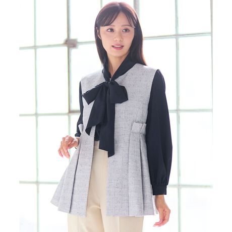 [^ԁFJKPFGA0900] X^CAbvIyv^bNWfUCGڂ̃WX^CtF~jɊy߂1B悢݂ƃV[YXŒy߂̃cC[hfނŁA炩炵͋CɎdグ܂BEGXg菭߂̈ʒuɎ{ꂽIȃ^bNARɃEGXg}[N邱ƂŃX^CAbvʂByvfUC̗̊AuEX킹iɈĂ܂BÂȂ肷AƊvXł閜\ACeBtg̓JMtHbNJȂ̂Ō݂oɂƒȂ̂|CgłIyFabriczcC[ĥƊcAV[YXłƒAy₩ȑfފ͓IByStylingz{E^CuEXƑQłIx[VbNȃ{gɍ킹邾ŁAN炵Feroux ̂ꂢ߃X^C܂Ii摜̓TvgpĂ邽߁AFTCY̎dlɕύXꍇ܂̂ŁA\߂B