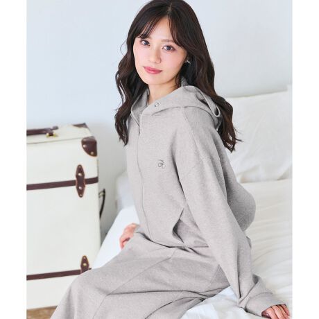 [^ԁFKKPFGA0900] ƊSn ACRhJp[J[fUCقǂ悢݂Ƃ芴̖͂ȍ_{[fނgpAX|[cMIXX^Cy߂p[J[BJWAȕ\cA炩ݍނ悤ȒSnŃfC[ɂ҂1łBRpNgȃWXgTCYghՂŁAꂢ߃R[fɂBɂFeroux̃ACRhJ{A肰Ȃʊ|CgłBfނ̃XJ[gƍ킹ZbgAbvX^C߁IoɂԂɂAtF~jhɂ҂ȑlp[J[łIyFabricz_炩Ȗȍ_{[fނgpByStylingzfރXJ[giSKPFGA0901jƂ̍킹ŁAFeroux 炵}CX^C܂IAHDACeƂĂBi摜̓TvgpĂ邽߁AFTCY̎dlɕύXꍇ܂̂ŁA\߂B