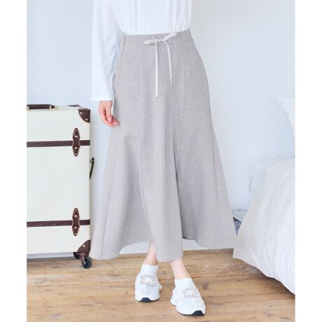 [^ԁFSKPFGA0901] SnƃVGbg̗ǂ _{[XJ[gfUCJWAƂƊoX悭A񂵗͔Q̃_{[fރXJ[gBӂy₩Ȗȍfނ́A_炩bNXSn͂łIEGXg̓Sdlł炭ȂAƈOOe[v炢Aق̂ÂvXBe[v͍iĒ\łB6nM̃plؑւƂ}[[hCARȃVGbgɎdグ܂Bfނ̃gbvXƍ킹΁AȒPɃZbgAbvR[fIfC[ɗ1łByFabriczy₩Ȗȍ_{[fނgpByStylingzfނ̃p[J[iKKPFGA0900jgbvXiKKPFGA0901jƂ̃ZbgAbvX^C߂łIi摜̓TvgpĂ邽߁AFTCY̎dlɕύXꍇ܂̂ŁA\߂B