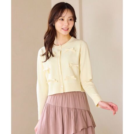 [^ԁFKRPFGW0204]{ɐSƂ߂jbgJ[fBKfUC̓Iȃ{tgɂASƂ߂tF~jȃJ[fBKIF̏ȃ{oX悭ׁA̒ɏifUCłB{݂͒̂𗯂߂ĎRȗ̊oAтɌy₩ȗhoB{NV[ȃVGbgŃghvXAׂ͍Ȃ悢CɁBRpNgȏ䊴ŃX^CAbvʂAXJ[gœɃoXǂ}b`܂BÂT߂ɎdグAfC[Ɏ₷gFeroux炵ĥ1łByFabriczƂGSn͂̃jbgfނgpB悢݂ŒSnǂAOV[Y􂷂镗ɎdグĂ܂ByStylingztAXJ[g`[XJ[gƍ킹ΉtF~jɁAIɂItɂ}b`閜\ACełBi摜̓TvgpĂ邽߁AFTCY̎dlɕύXꍇ܂̂ŁA\߂B