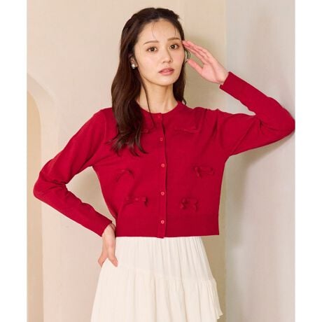 [^ԁFKRPFGW0204]{ɐSƂ߂jbgJ[fBKfUC̓Iȃ{tgɂASƂ߂tF~jȃJ[fBKIF̏ȃ{oX悭ׁA̒ɏifUCłB{݂͒̂𗯂߂ĎRȗ̊oAтɌy₩ȗhoB{NV[ȃVGbgŃghvXAׂ͍Ȃ悢CɁBRpNgȏ䊴ŃX^CAbvʂAXJ[gœɃoXǂ}b`܂BÂT߂ɎdグAfC[Ɏ₷gFeroux炵ĥ1łByFabriczƂGSn͂̃jbgfނgpB悢݂ŒSnǂAOV[Y􂷂镗ɎdグĂ܂ByStylingztAXJ[g`[XJ[gƍ킹ΉtF~jɁAIɂItɂ}b`閜\ACełBi摜̓TvgpĂ邽߁AFTCY̎dlɕύXꍇ܂̂ŁA\߂B