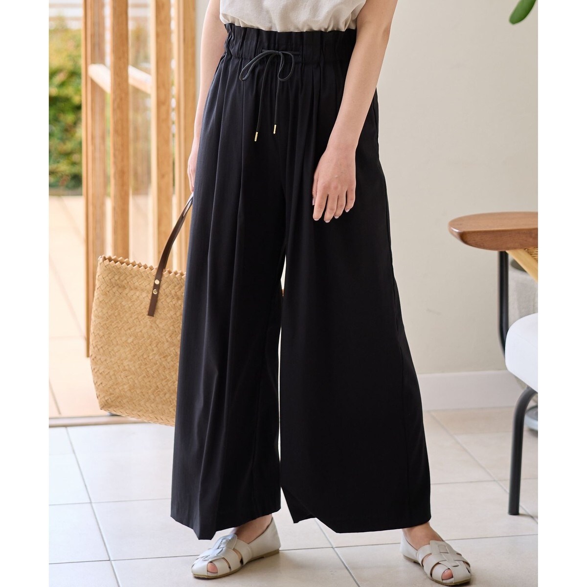 新品✦UNTITLED　リラックス ガウチョパンツ 紺色 アンタイトル UNTITLED 【今年も人気セットアップ／ウエストゴム