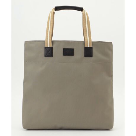 [^ԁFBO1LCA0312]fUCeʂŎdグAON/OFFpobNpbNBMdi⏬[ł|PbgɂĂ܂BnhXgCṽe[vgpĂAANZgɂȂĂ܂BfރANeBuȃrWlXV[ɂΉł悤Aɑϋv\̍|GXefނgpBC[W[PAȂ̂|CgBf摜̏i̓TvłBۂ̏iƐFAdlAHATCYAfޓ኱قȂꍇ܂BƖ̊֌WɂAۂ▾邭ꍇ܂B܂p\RȂǂ̊ɂA኱iƉ摜̃J[قȂꍇ܂B\߂܂Bnْ̍fӏɂA͂鏤i͌fډ摜̂̂ƈقȂꍇ܂B