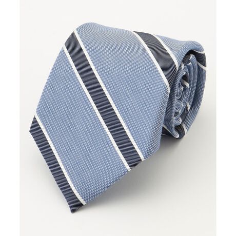 [^ԁFTROVGM0513]VN54l46̃W^lN^CB[R琶܂ꂽhW^^Ch[̉pRł́A̖͂̐FꂽlN^C̗p悤ɂȂAhW^^ChƂ̂aBṕhWgiregimentjh́uAvӖAR̕Ґɂčōʂ̑gDw܂B̗RwiAW^^CɈw̓ʊ炵Ă܂B[AJւ̓`F1919N̍cqK[W^^CAJɓn̂1919NB̉pcqAJ[̐ԁ~̃XgCvlN^C𒅗pēnĂÃX^CuԂɘbɁBAJ̐lXt@bVƂĎn߁AW^^C̓AJgfBVȉےIACeւƐi܂B[Eƍ̈Ⴂ[[bpiɉpjł́AlN^C𐳖ʂ猩č̃XgCv`IBAJł́ho[XhƂĉE̗p邱ƂAJ.PRESS̃W^^C̉E{ƂĂ܂Bp̌RwZ̏ƍȂ悤AăXgCv̌tɂƂcȂǁA̔wiɂ͋[j܂B[gfBViX^C̃V{[jƃXg[[wW^XgCv^ĆA܂ɃgfBViX^ČACeB𒴂Ĉ邻̖͂́AI[ZeBbNȃ[h[u߂ɂƂČȂ݂ƌł傤BƖ̊֌WɂAۂ▾邭ꍇ܂B܂p\RȂǂ̊ɂA኱iƉ摜̃J[قȂꍇ܂B\߂܂B