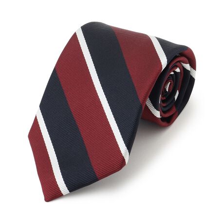 [^ԁFTROVGW0001]gfBViX^CےARhW^^Ch[XgCv^C̋NF19Ỉp[XgCvlN^C̃[ćA19ỈpIbNXtH[hwɂ܂ők܂BwwZ̃J[g{XqOA񌳂Ɍ񂾃X^Cn܂ƂAꂪ݂̃XgCvlN^Č^ƂȂ܂B[R琶܂ꂽhW^^Ch[̉pRł́A̖͂̐FꂽlN^C̗p悤ɂȂAhW^^ChƂ̂aBṕhWgiregimentjh́uAvӖAR̕Ґɂčōʂ̑gDw܂B̗RwiAW^^CɈw̓ʊ炵Ă܂B[AJւ̓`F1919N̍cqK[W^^CAJɓn̂1919NB̉pcqAJ[̐ԁ~̃XgCvlN^C𒅗pēnĂÃX^CuԂɘbɁBAJ̐lXt@bVƂĎn߁AW^^C̓AJgfBVȉےIACeւƐi܂B[Eƍ̈Ⴂ[[bpiɉpjł́AlN^C𐳖ʂ猩č̃XgCv`IBAJł́ho[XhƂĉE̗p邱ƂAJ.PRESS̃W^^C̉E{ƂĂ܂Bp̌RwZ̏ƍȂ悤AăXgCv̌tɂƂcȂǁA̔wiɂ͋[j܂B[gfBViX^C̃V{[jƃXg[[wW^XgCv^ĆA܂ɃgfBViX^ČACeB𒴂Ĉ邻̖͂́AI[ZeBbNȃ[h[u߂ɂƂČȂ݂ƌł傤B