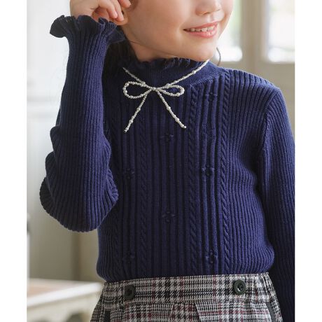 [^ԁFZZ3HGW0900]fUC@ׂ2̑傫̃p[A˂{fUC̃lbNXBƏi˔ĂA[ɂ̓ANZgɃ^bÑp[炢A肰ȂPvXB̒߂\Ȃ̂ŁA񌳂Ƀsb^ƍ킹AƂƃX^CO̕L܂B┭\Ȃǂ̉؂₩ȃV[͂AVvȃR[fBl[gɍ킹ĂCɃtF~jȕ͋CołACełBBei̓TvgpĂ邽߁Aۂɂ͂鏤iƎdlTCYقȂꍇ܂B