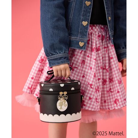 [^ԁFSIFKGA0275]X^CÕANZgɂȂAojeB|VFbgPOINT߁EO\ȃV_[tŁA}}Ƃ􁜂̃X^CO؂ȈۂɃAbvf[guBarbievVGbg̎hJfUC|CgfUCELȃt@bVh[uBarbiev̐EςƋlߍ񂾁AACeIX^COɍ킹邾ŉ؂₩ɂȂAXq`[tƂojeB|VFbgAANY KIDSłɓȂh[[ȃfUCœoBO\ȃV_[͒߂\Ȃ̂ŁAFBEo͂}}Ƃ̂DGACełBuBarbievVGbg̎hJAS̃n[g^`[ȂǍ؂ȃfUCŁAv킸V[Yƍ킹Ȃ邱ƊԈႢȂIłfC[NNɕςAƓʂɂĂACeŁAƉ؂₩ɂႨy|PbgzȂꏏɍ킹AV[YACeEyBarbie(TM)z{ fjWPbg(JKFKGA0270)EyBarbie(TM)z{ TVc(KKFKGA0271)EyBarbie(TM)zo[VuXJ[g(SKFKGA0273)EyBarbie(TM)zh[[hXs[X(OPFKGA0274)EyBarbie(TM)z{ Eh|[`(SIFKGA0276)yANY KIDS/GjB LbYzuƎRŁAƎpIȁA̓͂g傤ǂ悳hv̎q̂킢Ȃ肽A̋Cɂ҂ȃK[[X^CĂ܂Bfp摜̓TvgpĂׁAۂɂ͂鏤iƎdlAHATCY኱قȂꍇ܂B\߂Bfډ摜͂pPCX}z̉ʊ̓sAۂ̏iƐFقȂČꍇ܂BuhύXɔAuh^Ȍi܂܂ꍇ܂BB舵Ɋւ܂ẮAiɕt̃AeV^OBTCg̃J[ƁA͂iɋLڂĂJ[قȂꍇ܂BYɂFEfށETCYȂǑقȂꍇ܂B\߂Bany FAM KIDS/GjBt@LbY/Barbie/o[r[/ojeB|VFbg/ojeBobO/ojeB|[`/obO/hJ/n[g/`[//LbY/̎q/NR[f