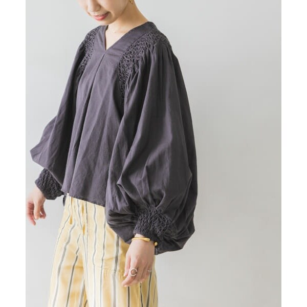 KIIRA（キーラ）の「＜KiiRA＞スモッキングバックオープン