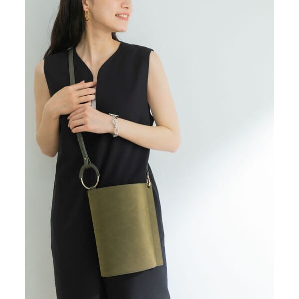 URBAN RESEARCH ANABEL 巾着型ショルダーバッグ【本革】新品TRES URBAN RESEARCH ANABEL 巾着型ショルダーバッグ【本革】新品TRES