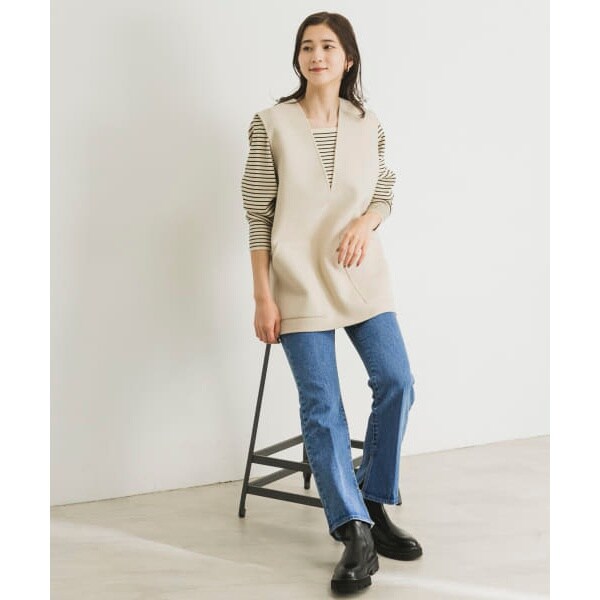 URBAN RESEARCH - 新品タグ付◉ モカ　38 リバーオーバーVネックベスト アーバンリサーチ URBAN RESEARCH - 新品タグ付◉ モカ 38 リバーオーバーVネック