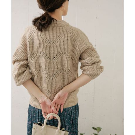 ハイネックアイレットプルオーバー