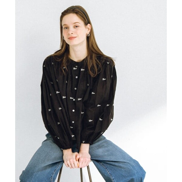 【アーバンリサーチサニーレーベル】Love embroideryブラウス URBAN RESEARCH Sonny Label ブラウス シャツ Love embroidery