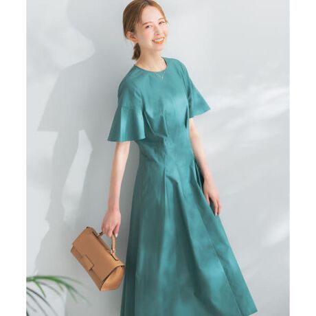 新品】フリルスリーブタックワンピース スれ 