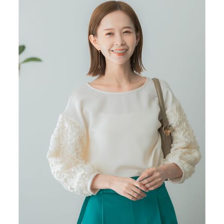 WEB限定』フラワーレーススリーブブラウス | アーバンリサーチ ロッソ  
