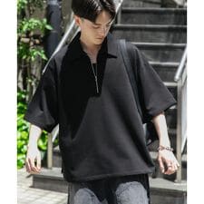 『ユニセックス』ダンボールポンチハーフジップショートスリーブTシャツ