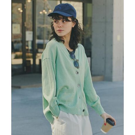 [^ԁF0775170400]NlCIy[p[[J[fBKɐVFoIyfUC̃|Cgzʊ̂ƂVlbNJ[fBKB{[ŃbNX̂VGbgłB߂̏䊴Ƒ傫߃{^łByfނ̃|CgzȂƘaQčXɃ|GXeQłByĐhC^b`ȑfނłBgbṽJ[Ăfފ̖͂Ă܂By߃R[fBl[gz{^𗯂߂ăvI[o[ƂĊy񂾂A[΍ƂĂd󂷂ꖇłBMillerR{̃^NgbvƂ̐VNȃC[hX^C߂łB