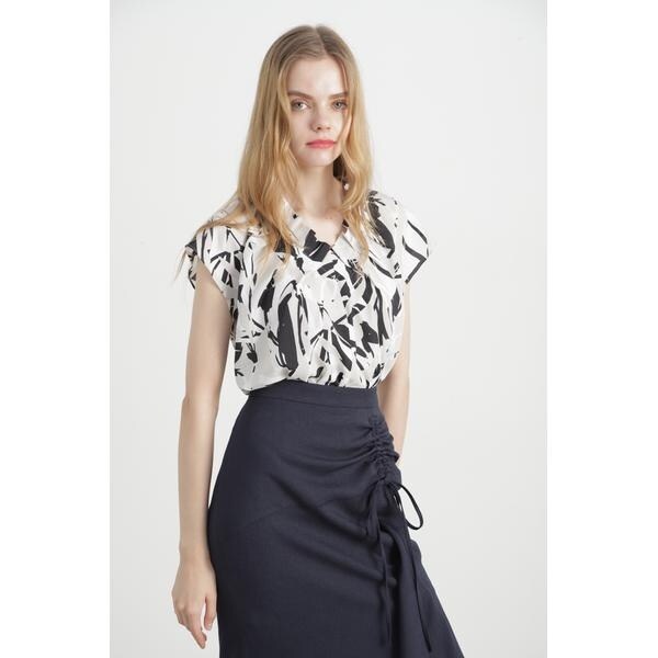 ◇ティアードリーフプリントギャザーネックブラウス | ピンキー