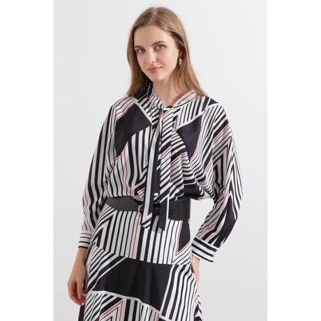 [^ԁF0315110301]_Ȋ􉽊wڂuEXBNVbNȈۂ̃X^hJ[ƃ{E^Ct̃fUCX^CbVȈۂ^AOX[ûƂVGbgA_ŃbNX͋CouEXłBVvȃ{gXƍ킹邱ƂŁAꂽX^COĂACełByfސz_Ȋ􉽊w͗l͂̃vgB݂ƍׂ݂ɐDꂽXgCvgCAOgݍ킳AANZgC|CgɂȂVvȂ݊̂vgłBx[Xɂ̓VN̂悤Ȋ炩Ȏ̔̃fVfނgp܂ByizXgb`Ȃ^nȂ^O^{^^eXbg^Ȃ|n^Ȃ|^Ȃ|ň^|Lk^Ȃ|VGbg^X^_[h